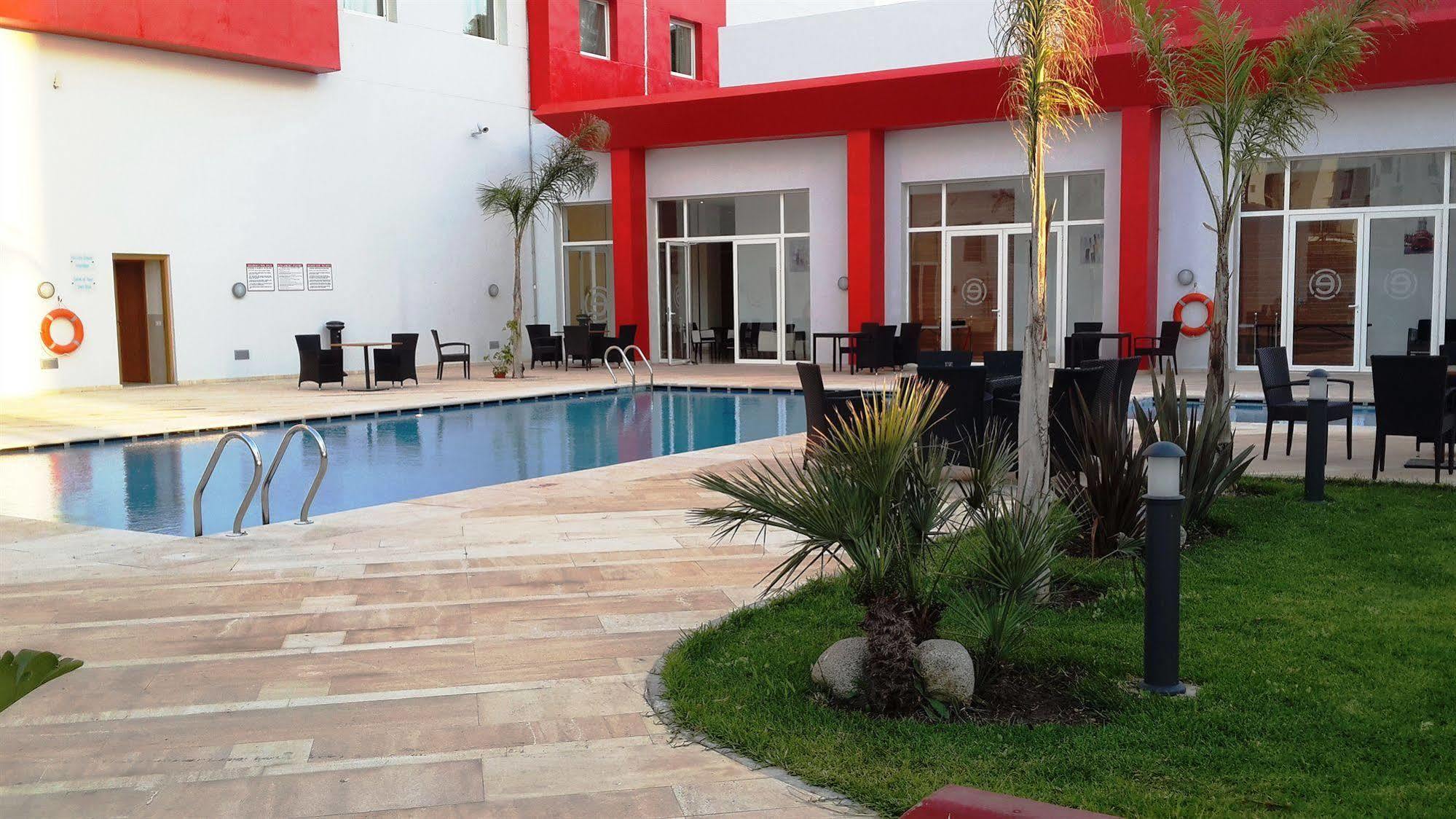 Ramada Encore By Wyndham Tánger Exterior foto